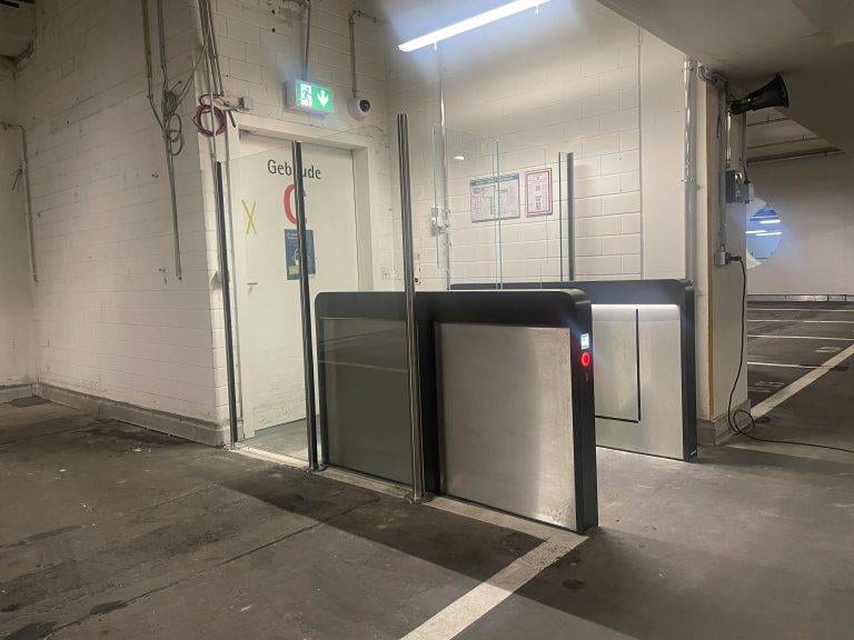 14 Bürohaus Berlin Argus 60 Zugang Tiefgarage mit Fluchtfunktion