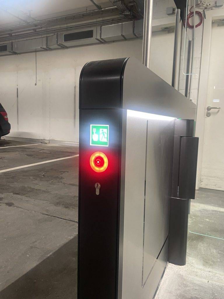 15 Bürohaus Berlin Argus 60 Zugang Tiefgarage mit Fluchtfunktion