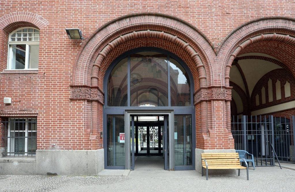 Synagoge Berlin Großer Ziegelsteineingang mit Bögen