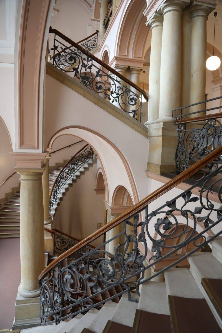 4 historische Details