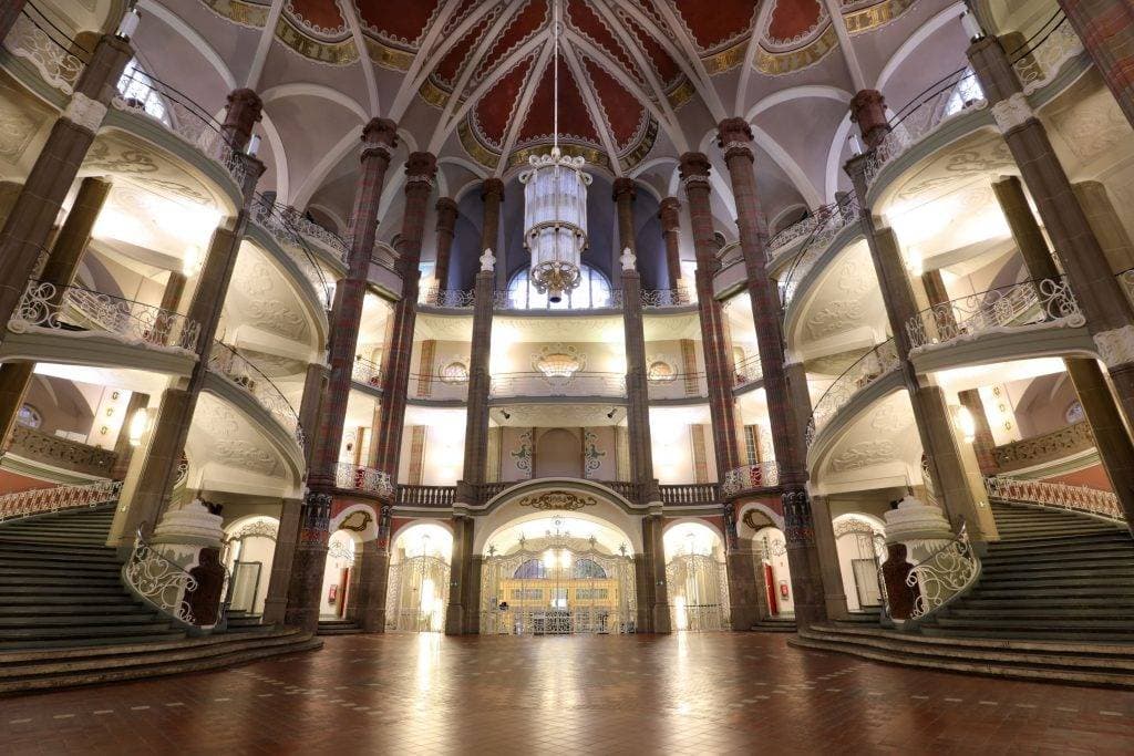 Landgericht Berlin Großer, heller Innenraum