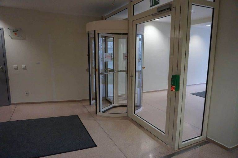 sicherheitskarusseltueren-014