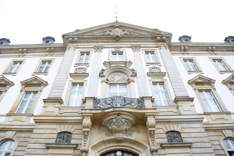 3 historische Details