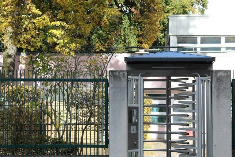 5 Drehkreuz FTS Ausführung RC2 mit Sonderdach