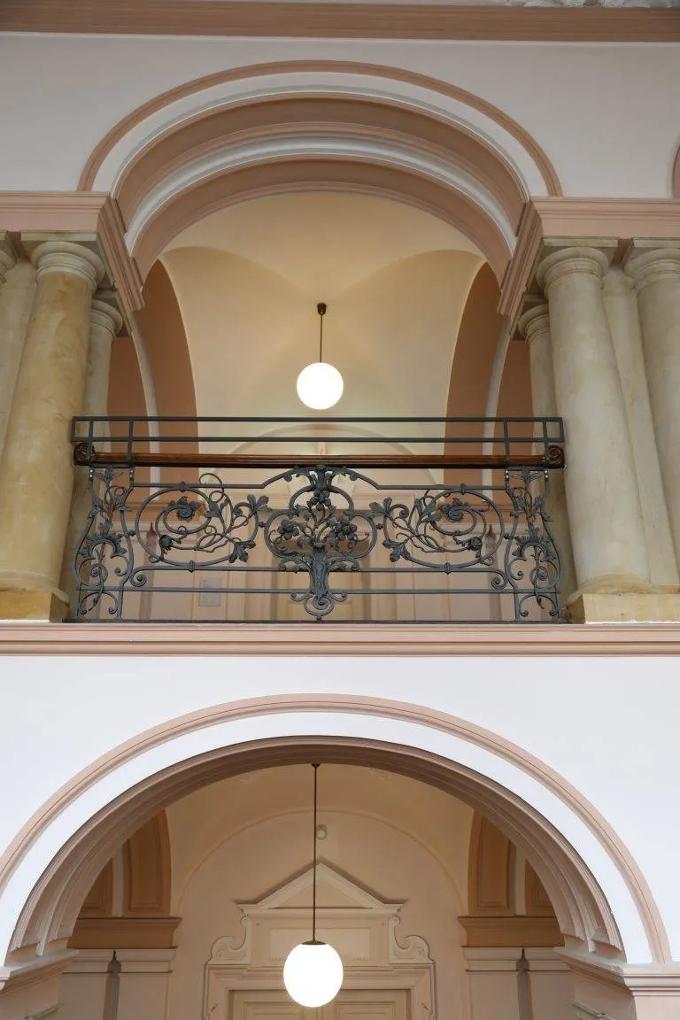 7 historische Details