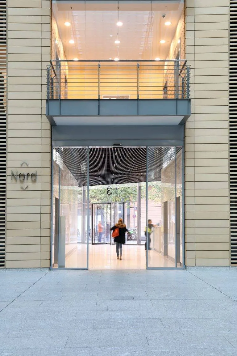 Automatische Schiebetüranlage Durchgangshöhe 4