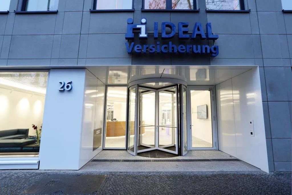 IDEAL Versicherung Gebäude