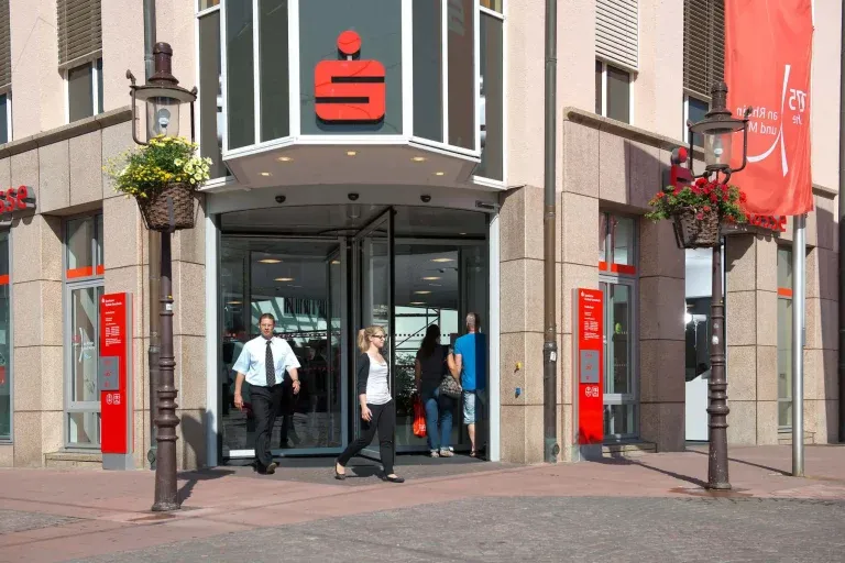 karussell-tueren-001