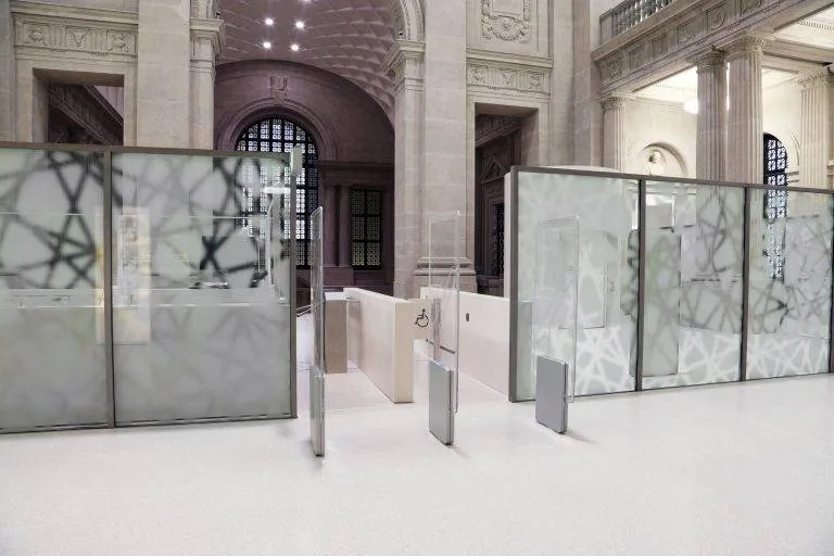 Staatsbibliothek Bücherkontrolle in Ausgangsrichtung